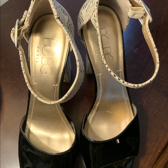 BCBG patent/python heels - Picture 3 of 7